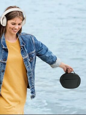 NWOT Yinke Headphone Case for Beats and Over-Ear Headphones